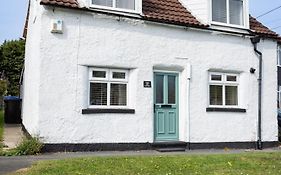 Pinfold Cottage, Dog Friendly Yorkshire Coast & Countryside